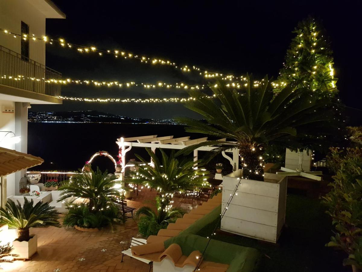 B&B Dea Fortuna Bacoli Exterior photo